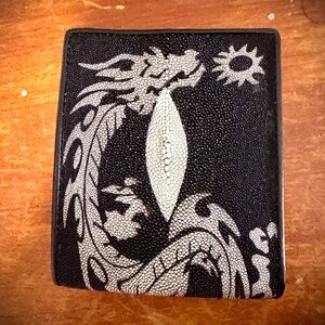 FINDIG Rare Stingray Skin Wallet Black Dragon AW-027-01